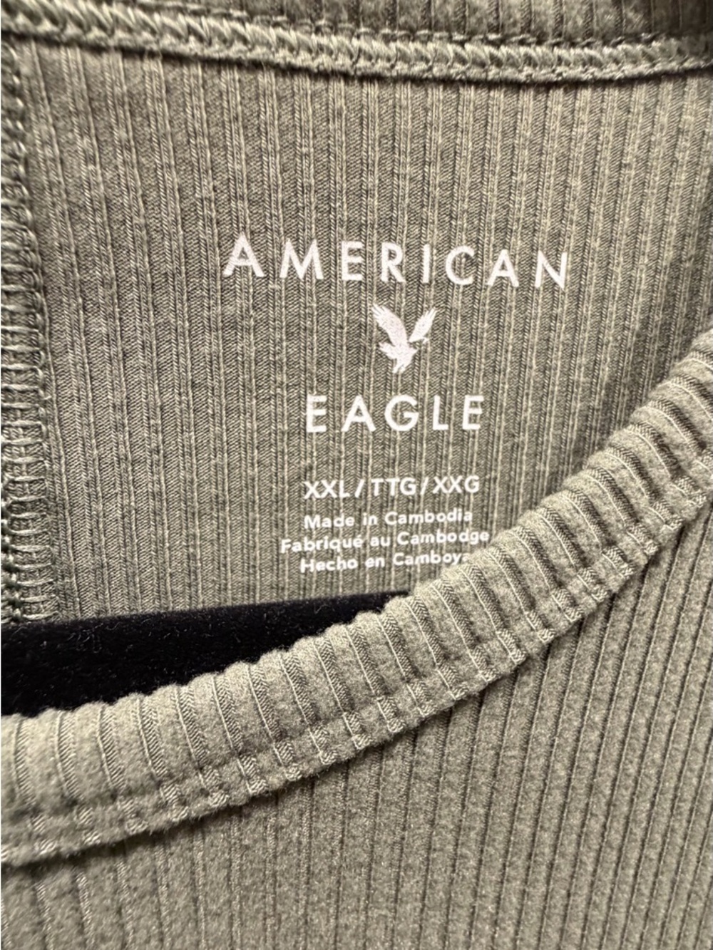 American Eagle 🦅 Plush High Neck Tank Top - Picture 4 of 4